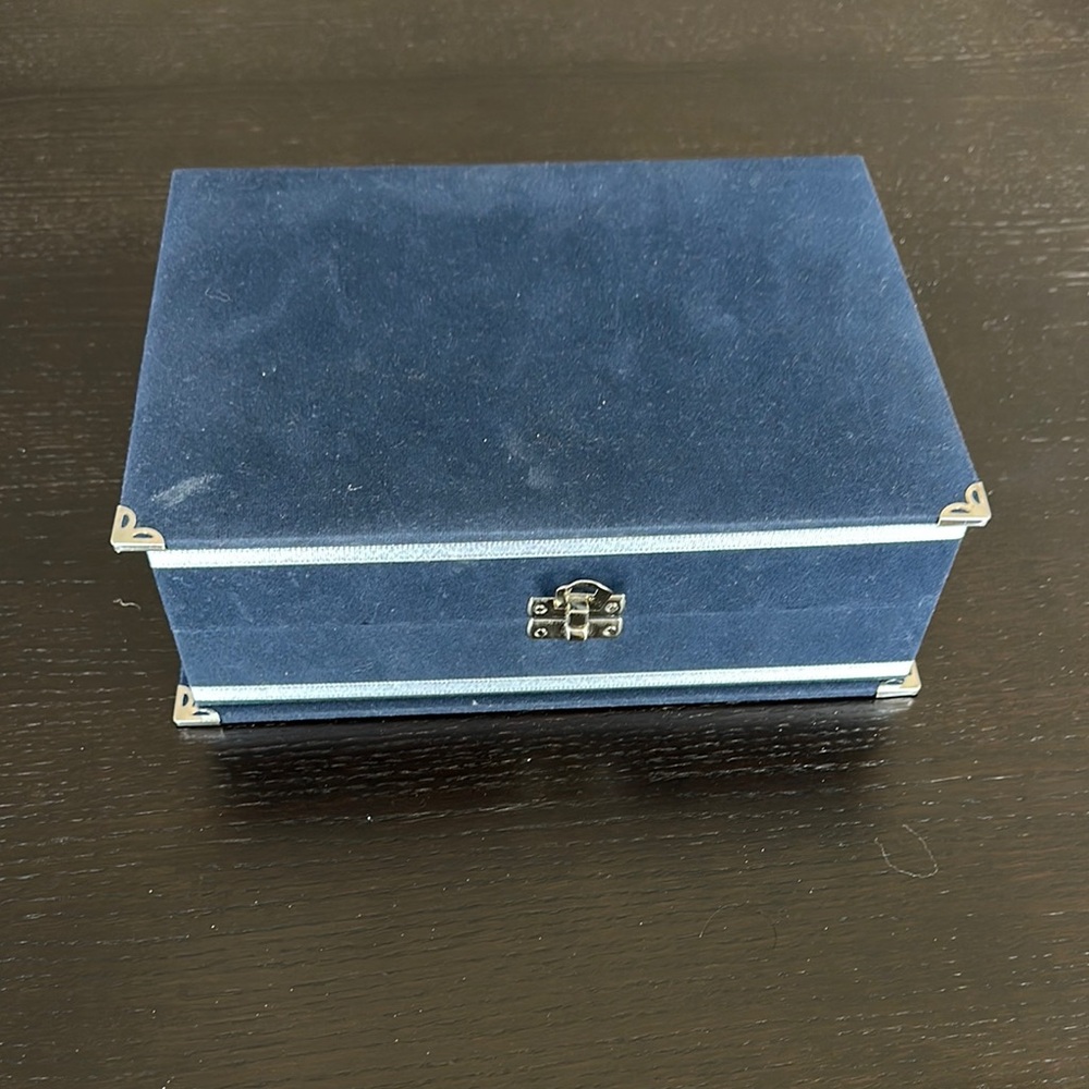 Floral Porcelain Turkish coffee Set in Blue Box - Picture 4 of 5